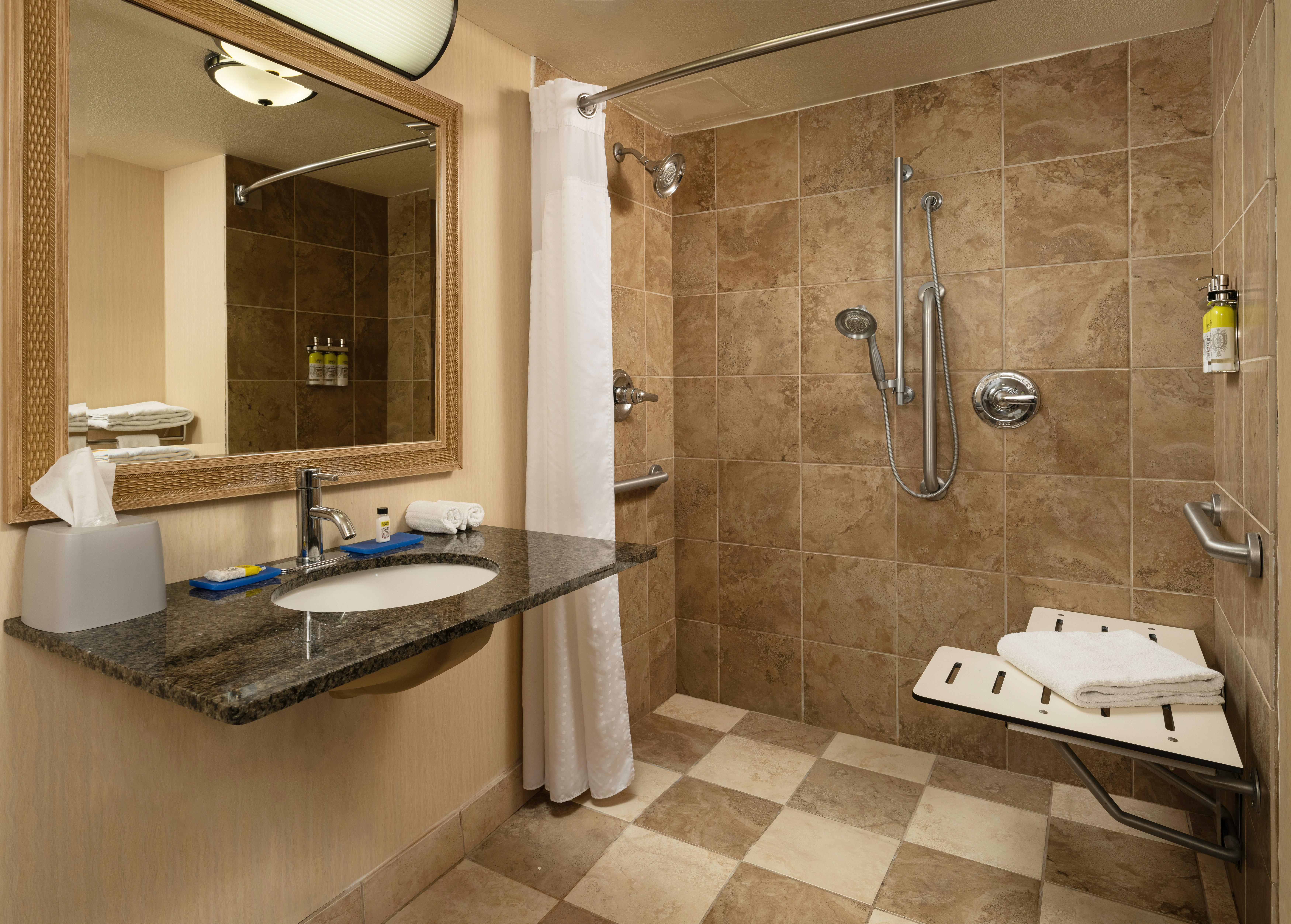 Holiday Inn Express At Monterey Bay By Ihg Seaside Exterior foto